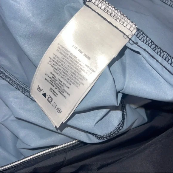 Columbia Women's Black rain shell Jacket 1X - Picture 10 of 11